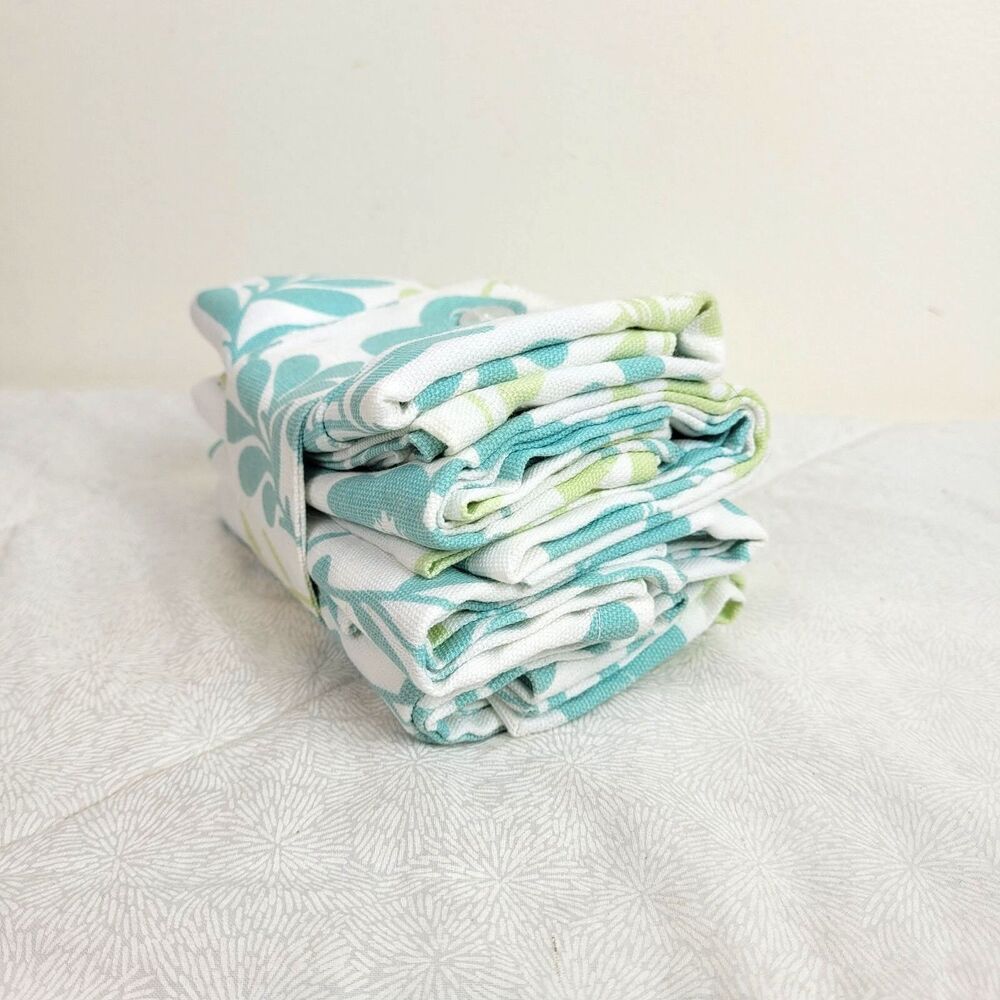 Kohl's 4 floral cotton blend cloth napkins white aqua pale green spring summer